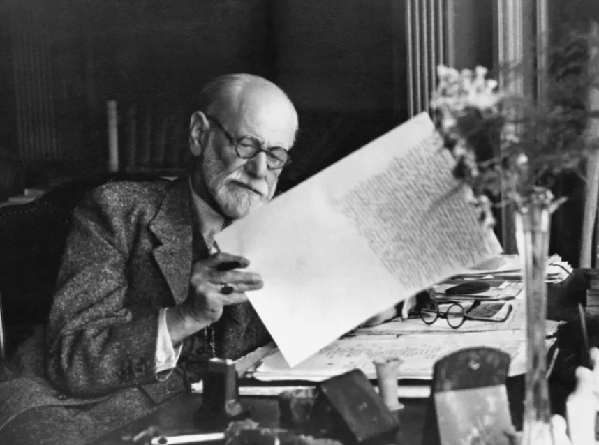 History of hypnotherapy and hypnosis Freud